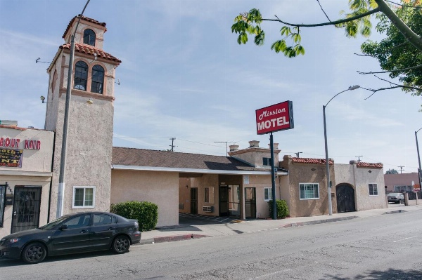 Mission Motel image 1